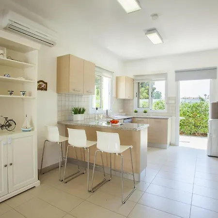 The Secret To Enjoying Your 5 Star Close To The Beach, Protaras 1469 * Paralimni