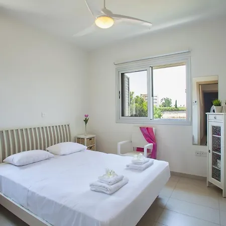 Villa The Secret To Enjoying Your 5 Star Close To The Beach, Protaras 1469 Paralimni
